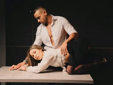 Xiomara & Bastian — Flirt4Free Photos