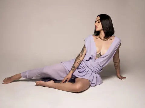 Louissa Bennett — Flirt4Free Photos