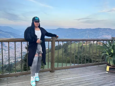 Stefany Hernandez — Flirt4Free Photos