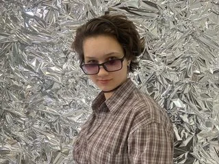 Mayda Hiatt — live cam