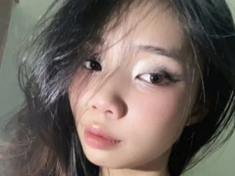 Vynies Thuie cam model