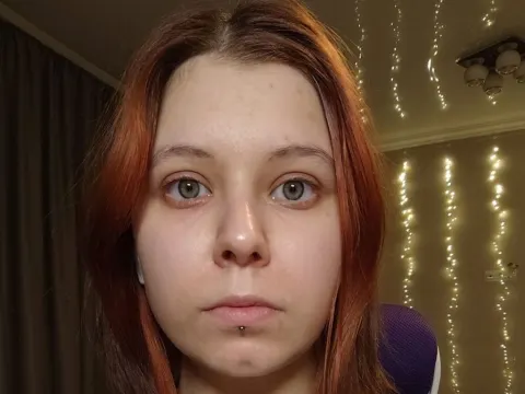 Doreen Dombroski cam model