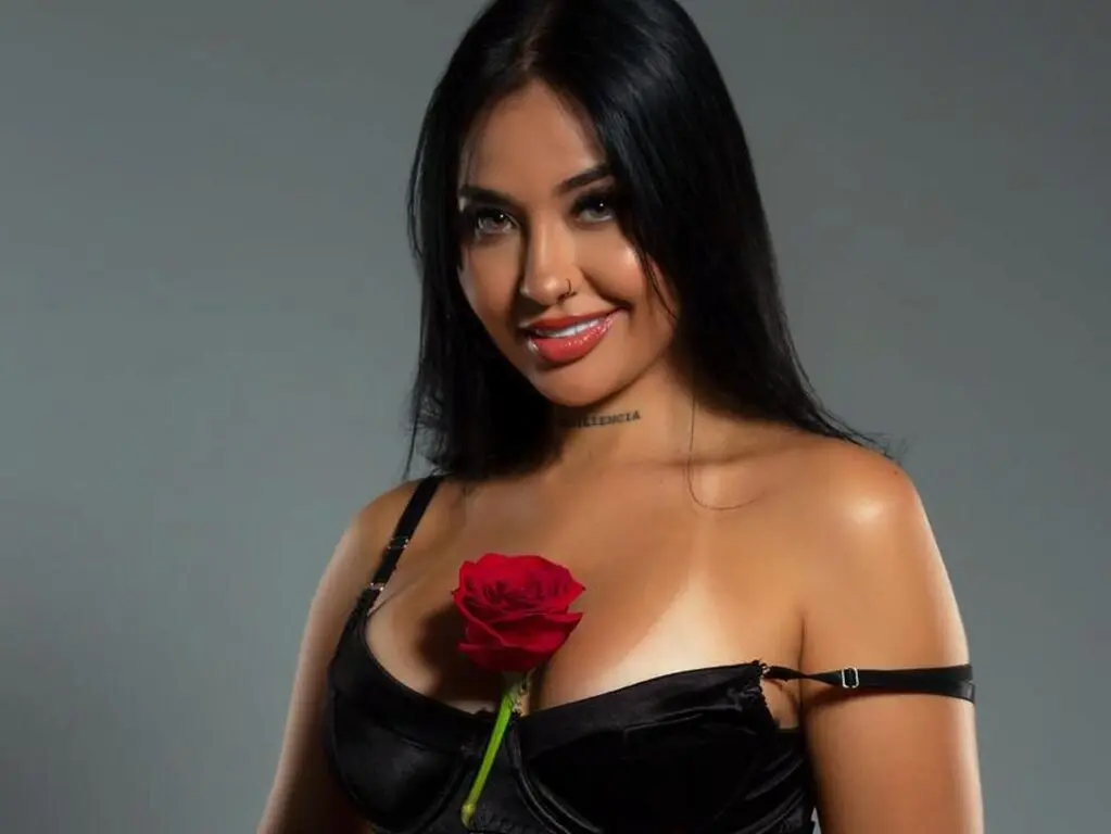 Naty Roxx live cam