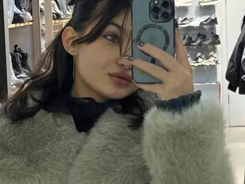 Shaina Mangiapane — Flirt4Free Photos