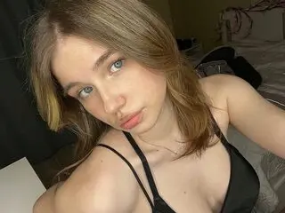 Brittany Stumpf cam model