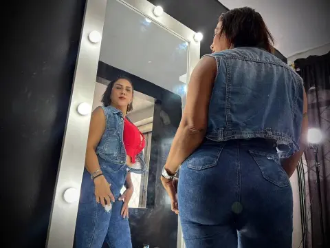 Cris Luna — Flirt4Free Photos