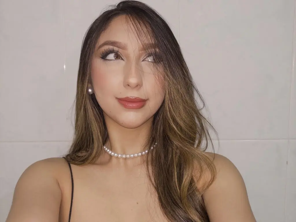 Ellie Corvelle
