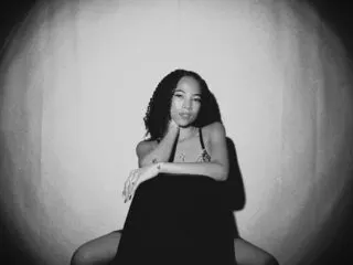Victoria Lois cam model