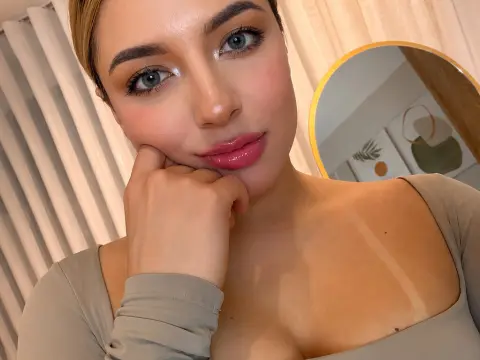 Lady Moonroe — Flirt4Free Photos