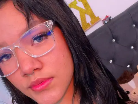 Lizzie James — Flirt4Free Photos