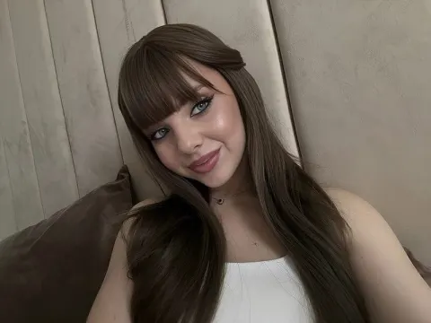 Roxy Shahidi cam model