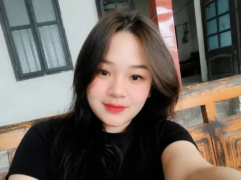 Bunny Giny cam model