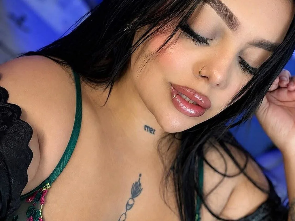 Brhiana Williams live cam