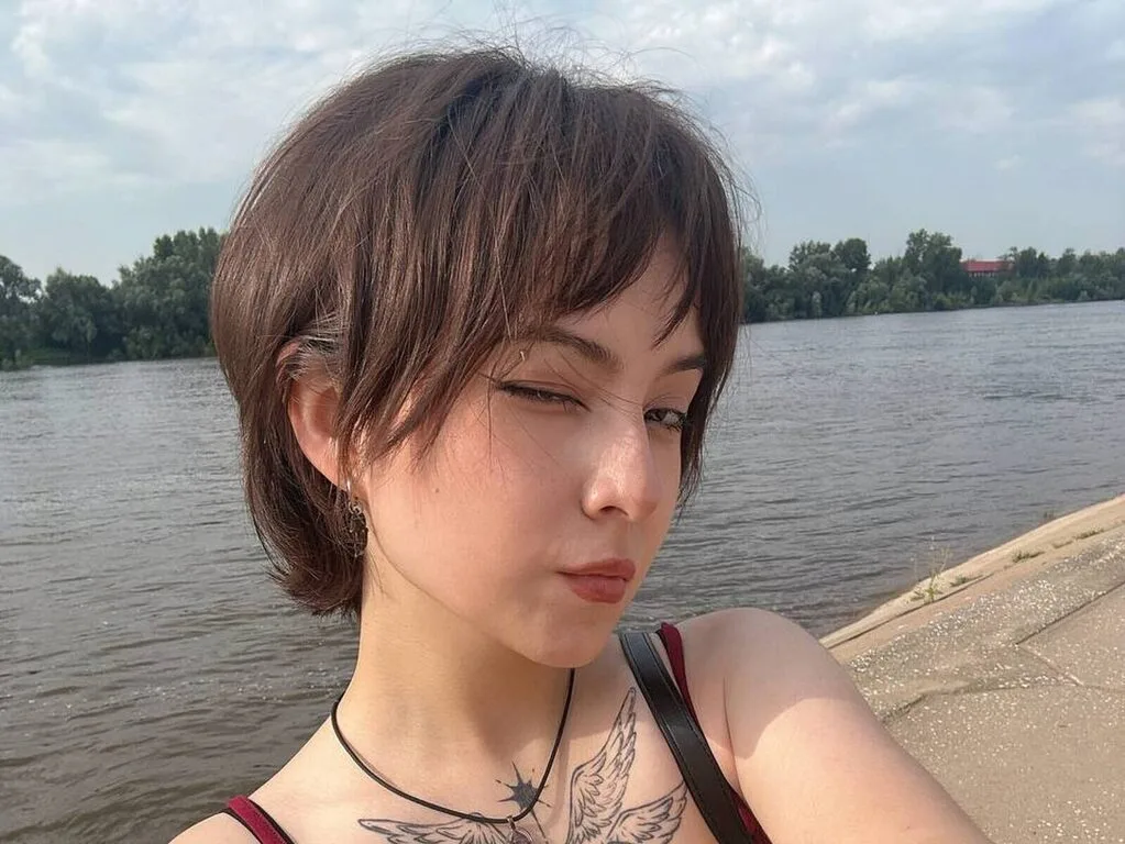 Alina Fill live cam