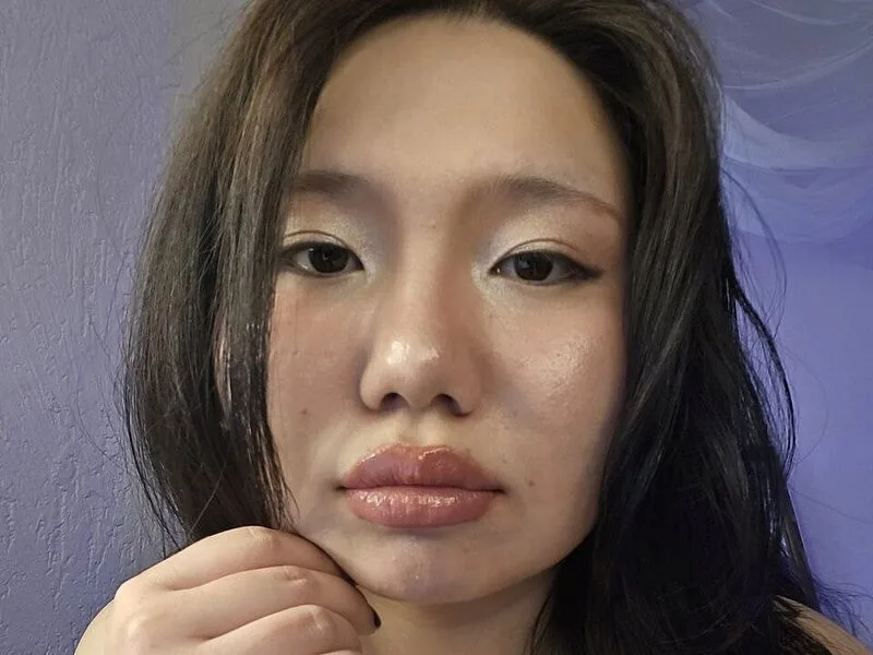 Yuki Bloom