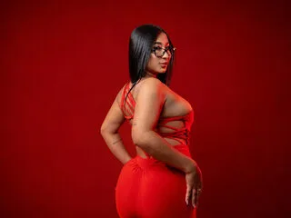 Bella Harllow live cam
