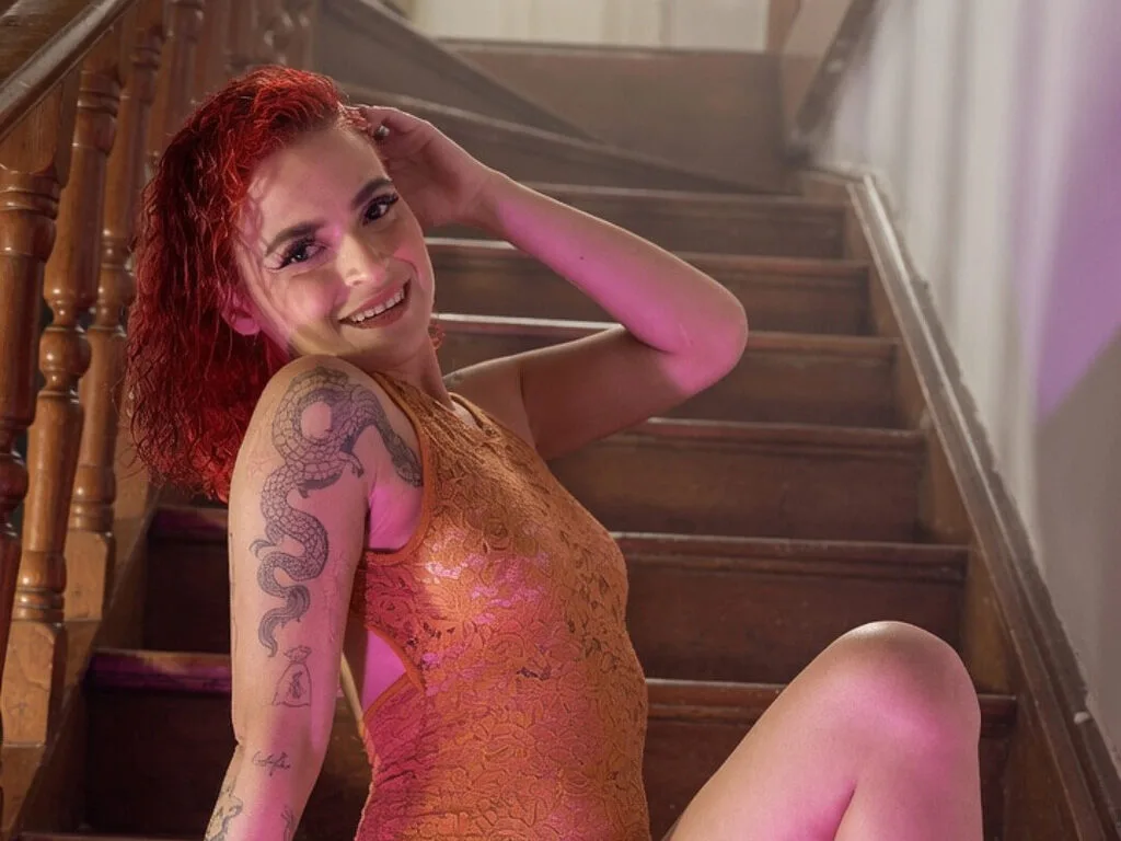 Molly Ambers live cam