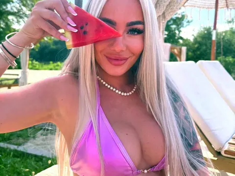Francesca Grayy cam model