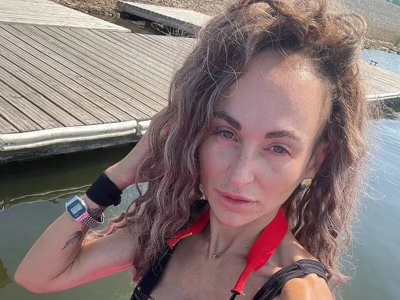 Alice Worthington — Flirt4Free Photos