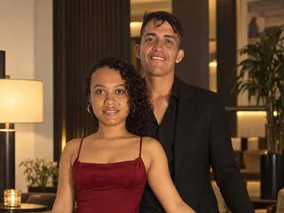 Caroline & Dave live cam