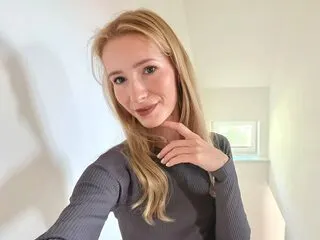 Lucy Flowers cam model