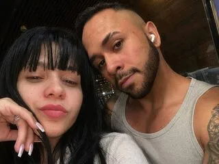 Bela & Elian live cam
