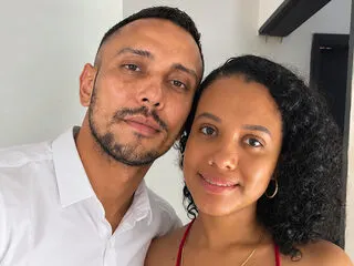 Caroline & Thiago cam model