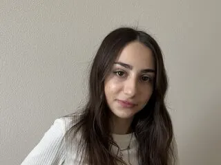 Esme Wards cam model