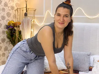 Silvia Freeya