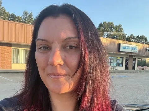 Suzy Baker cam model