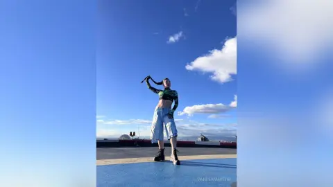 VanesaMartini — Sky High! 🏢