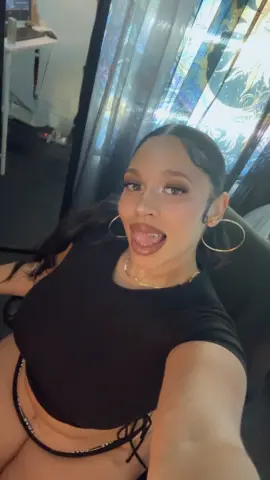 Hazel_Luxe — Streamate Photos