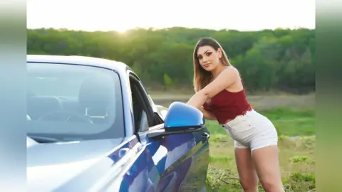 TaraAllison — 🥰  𝕲𝖎𝖗𝖑 𝖜𝖎𝖙𝖍 𝖕𝖔𝖜𝖊𝖗 🏎️