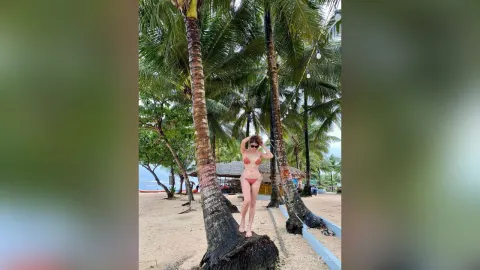 FaithFears — Beach girl❤️
