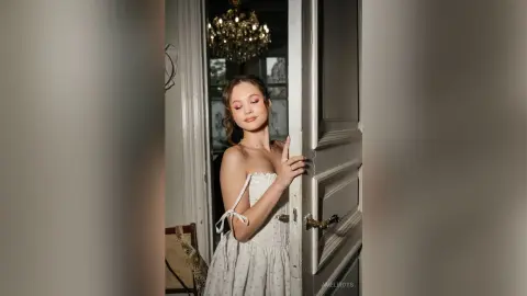 AmeliRoys — Next to door with dress