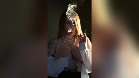 JanieWildy — hot?
