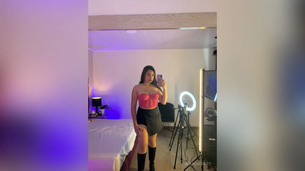 BiancaCruzz — More and more