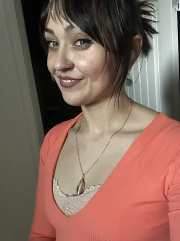 Cleanjoleen — Streamate Photos