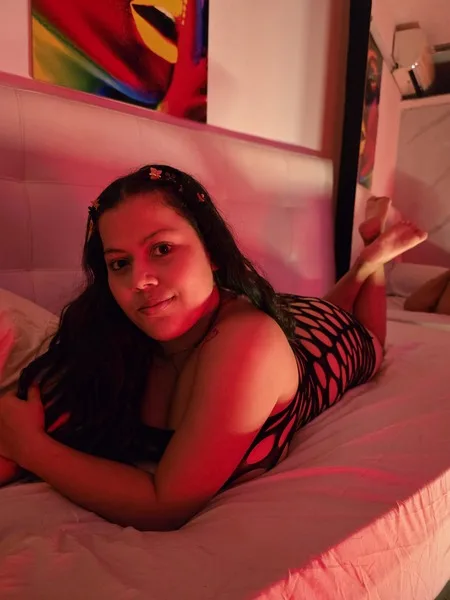 Alana78bigtits — Streamate Photos