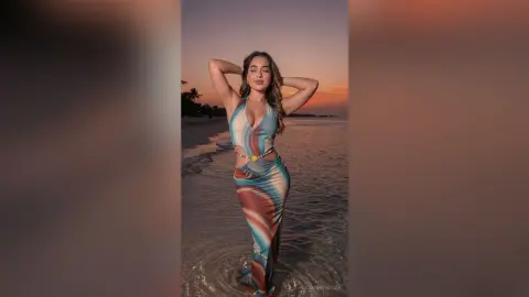 LilianMendoza — Vacations Time 🌅