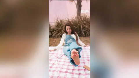MonicaBedoya — 𝒑𝒊𝒄𝒏𝒊𝒄 𝒂𝒏𝒅 𝒓𝒆𝒂𝒅𝒊𝒏𝒈