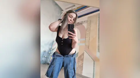 AmmaMia — With jeans or without??