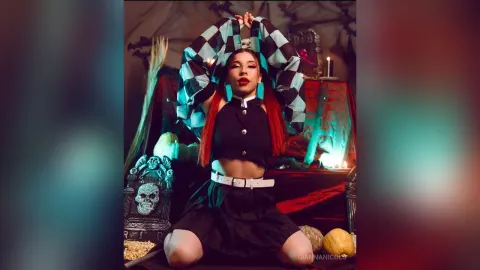 GiannaNicols — Halloween