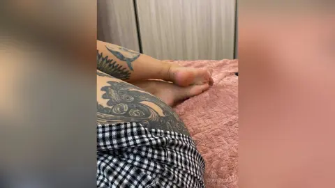 IskrinaCold — 🦶🏼💓