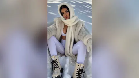 KimWilmes — 𝓪𝓭𝓭𝓲𝓬𝓽𝓲𝓸𝓷