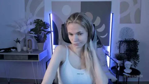 EffyFetcher — Sexy Effie