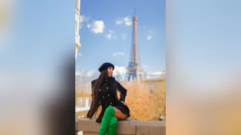 EstefaniaBrown — Paris ♥