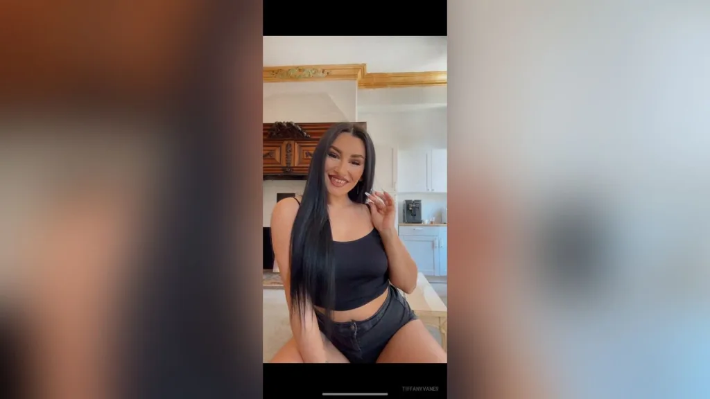TiffanyVanes — Just Tiff