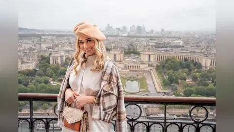 AdrianaAkerman — 🗼 And more!