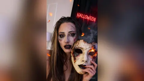 AyshaConnor — halloween